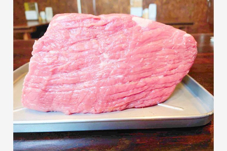 《牛もも肉》入りました。