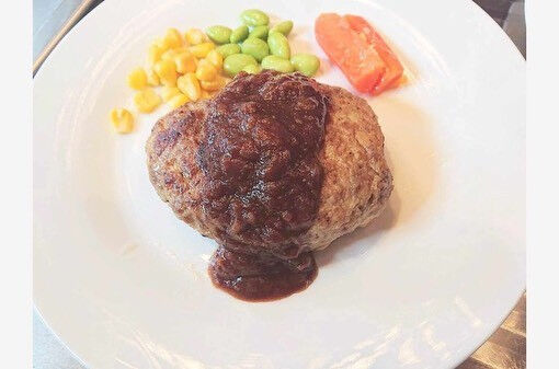 まだランチを楽しんでいない方、ぜひ当店へお越しください！😋✨