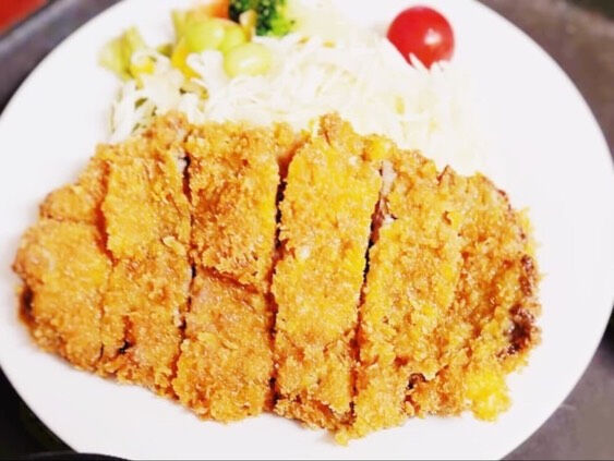 こんにちは！お昼ご飯まだですか？🤔 
