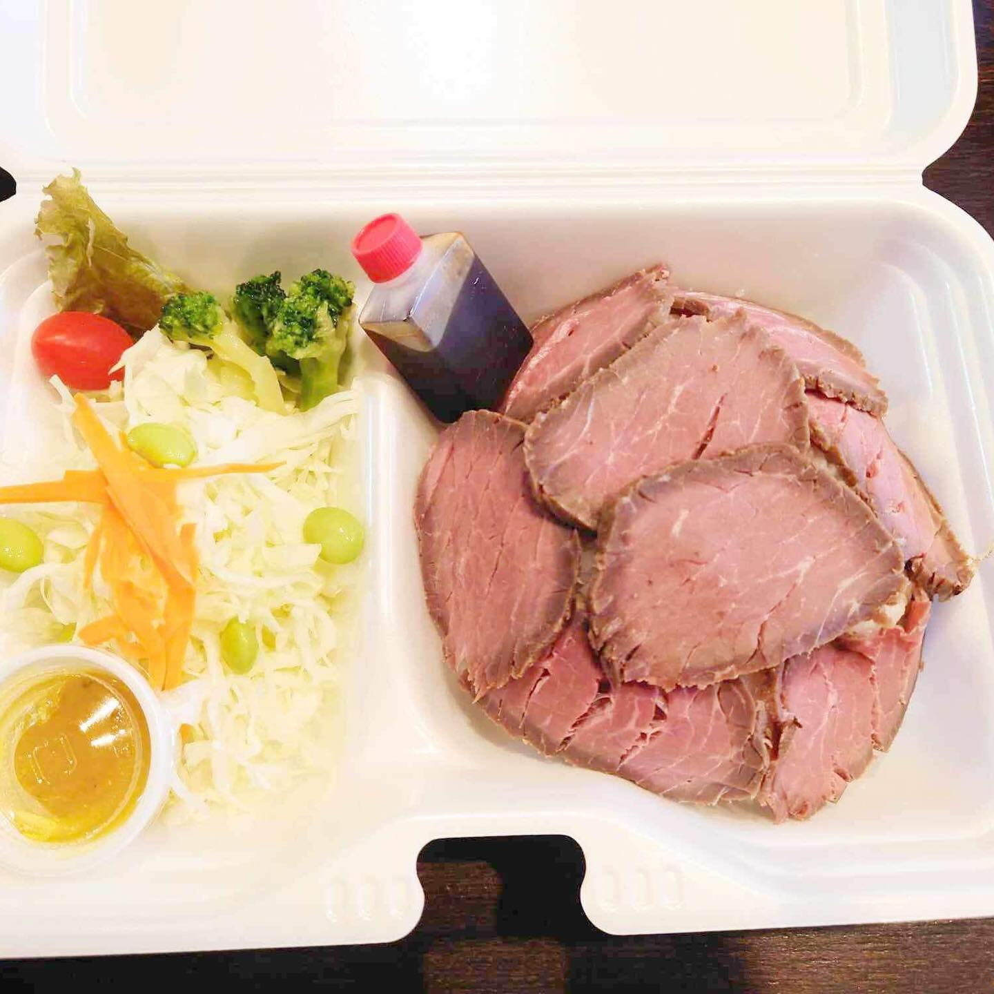今日のディナー、まだ決まってないですか？
